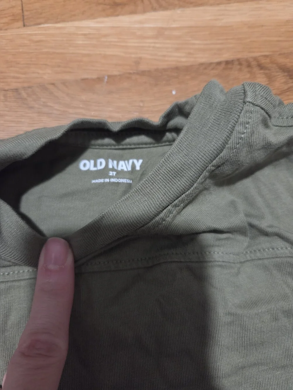 Old. Avy Kids Olive Green Long-Sleeve Tee with White Sleeve Stripes / 2t